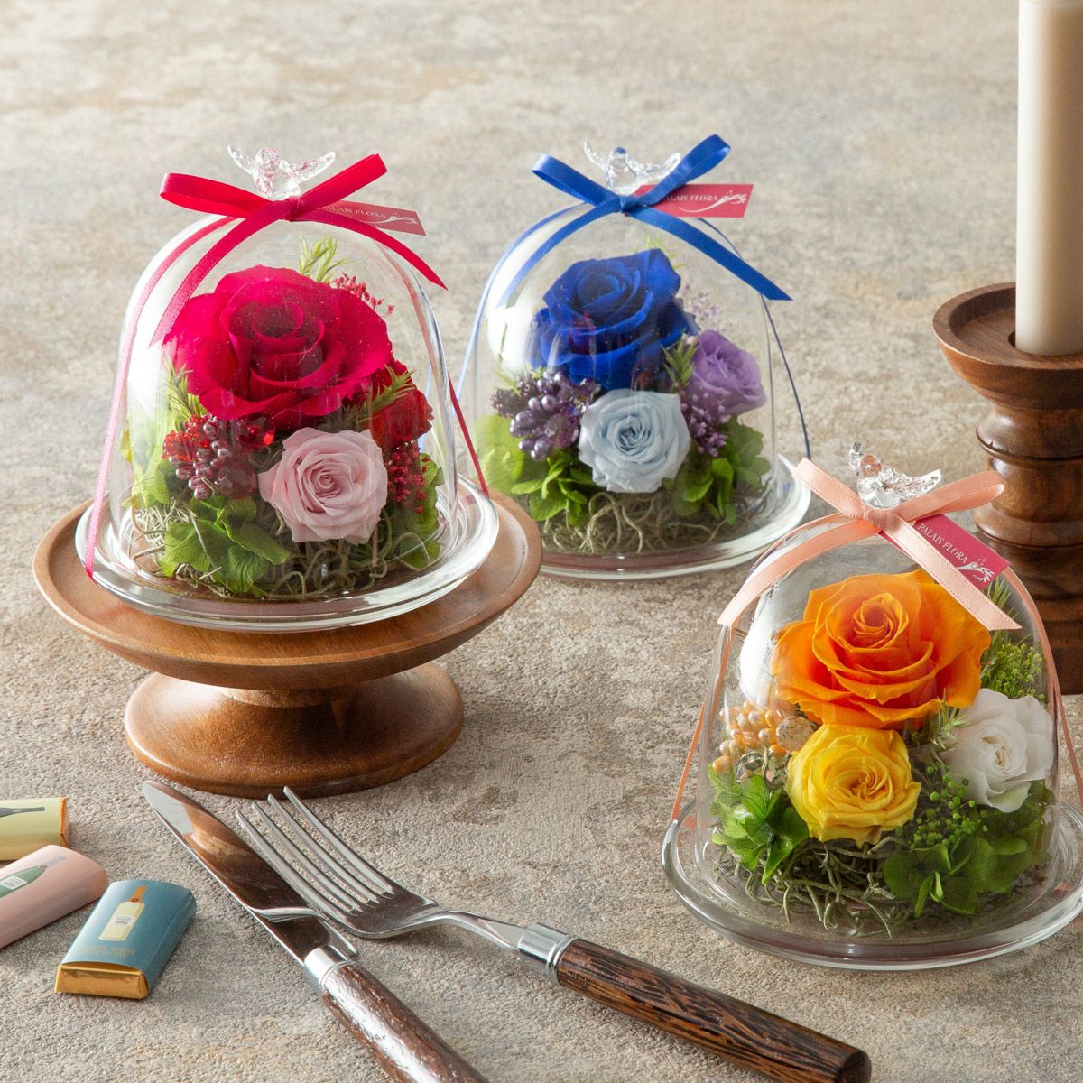 プリザーブドフラワー [335][336][337]