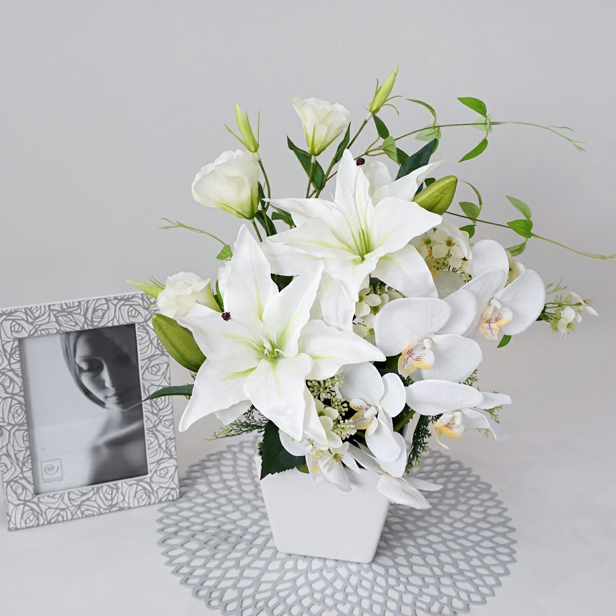 《オンライン限定》お供え カサブランカリリーアレンジ[WEB348C]