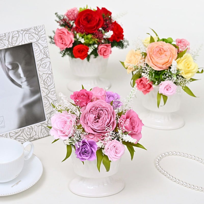 プリザーブドフラワー [382][383][384]